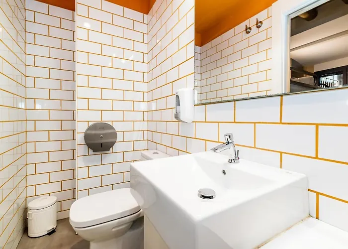 ホステル Carlota Braun *