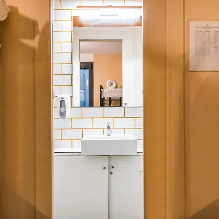 Carlota Braun Hostel