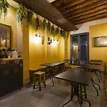Hostel Carlota Braun
