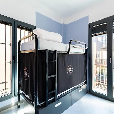 Carlota Braun Hostel Granada